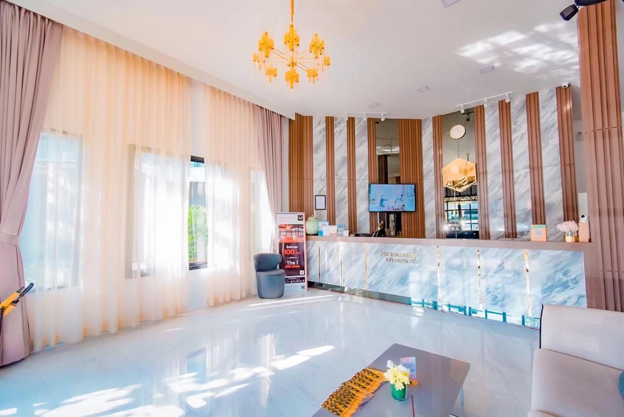 Phuengluang Riverside Hotel Chanthaburi Bagian luar foto